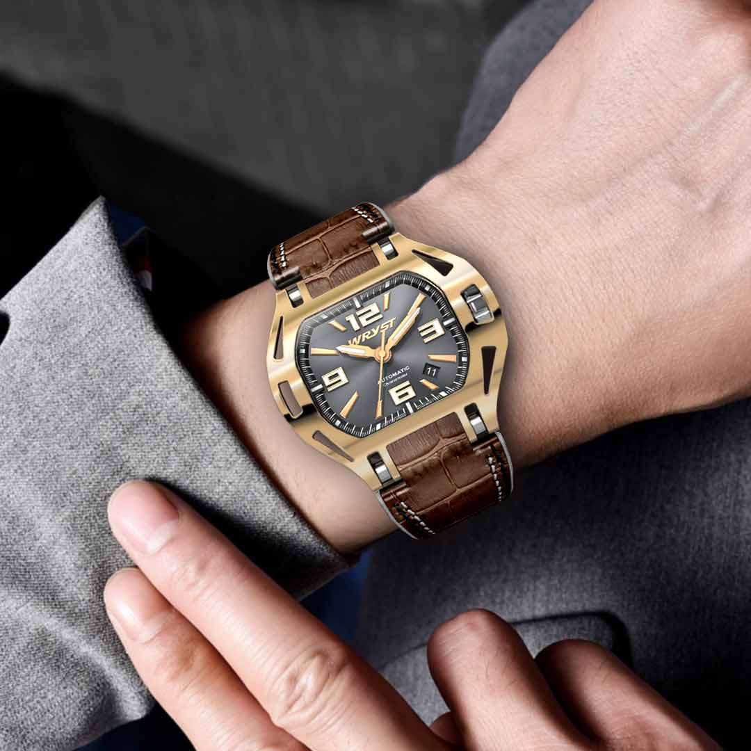 Montre dorée Wryst SX3 avec bracelet en cuir alligator brun