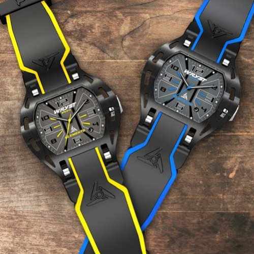 Black Sportive Watch Wryst PH7 | An Unusual Black Watch Style